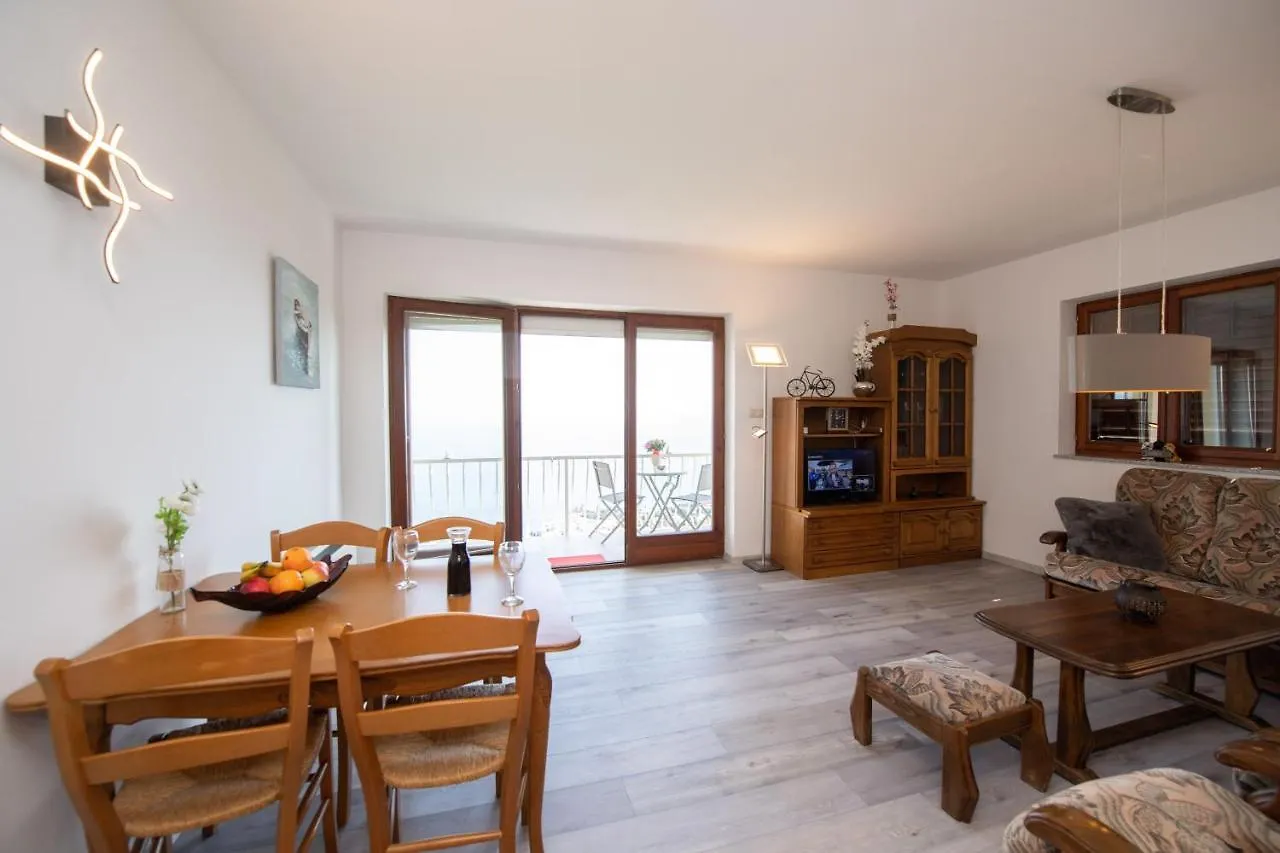 Apartamento Bela Vista 4 Rustikales Appartement Volosko Croacia