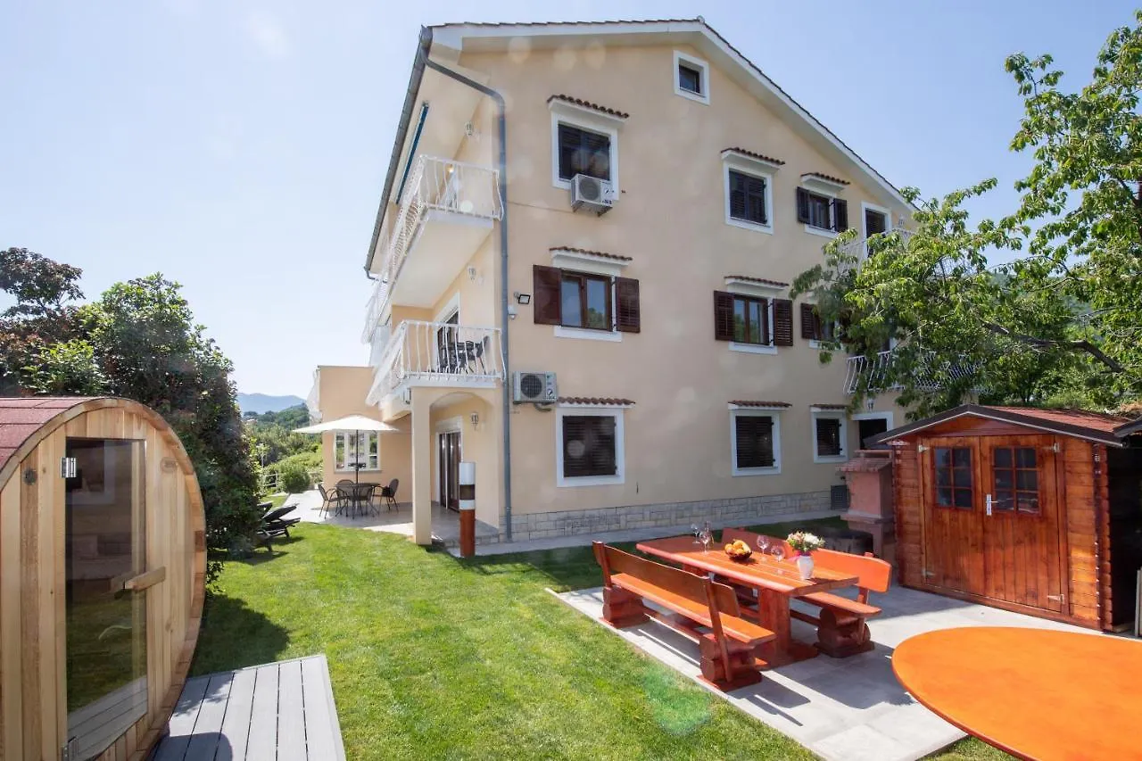 Bela Vista 4 Rustikales Appartement Volosko