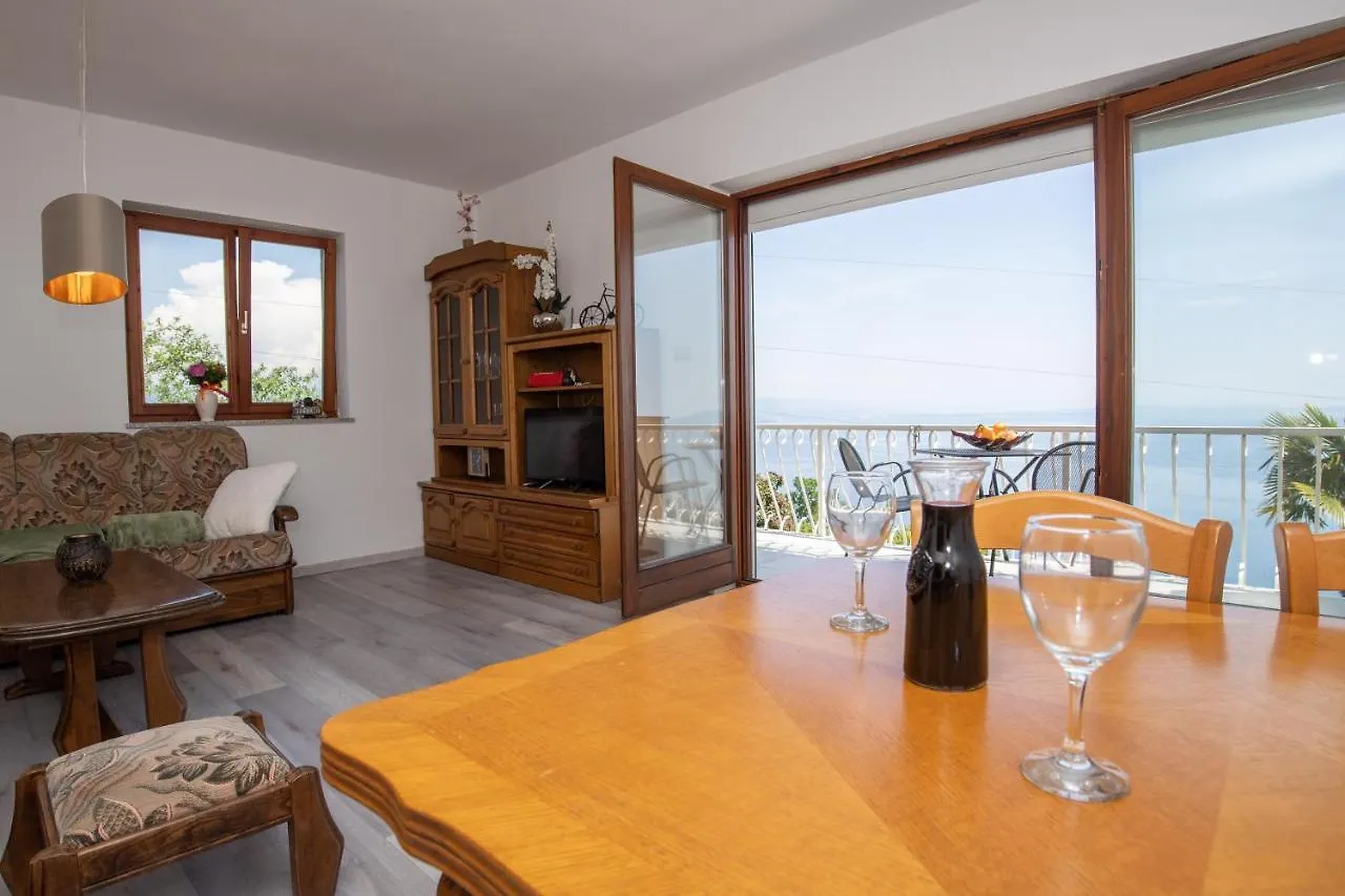 Bela Vista 4 Rustikales Appartement Volosko Apartamento