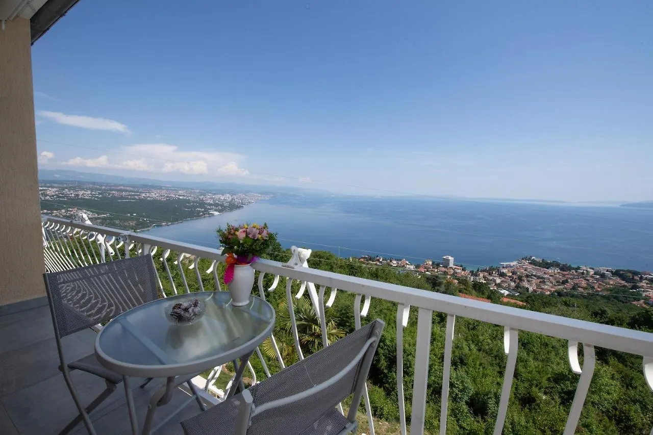 Apartamento Bela Vista 4 Rustikales Appartement Volosko Croacia